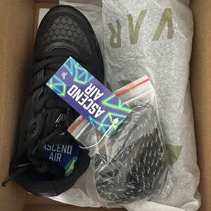 Varsity Ascend Air shoes